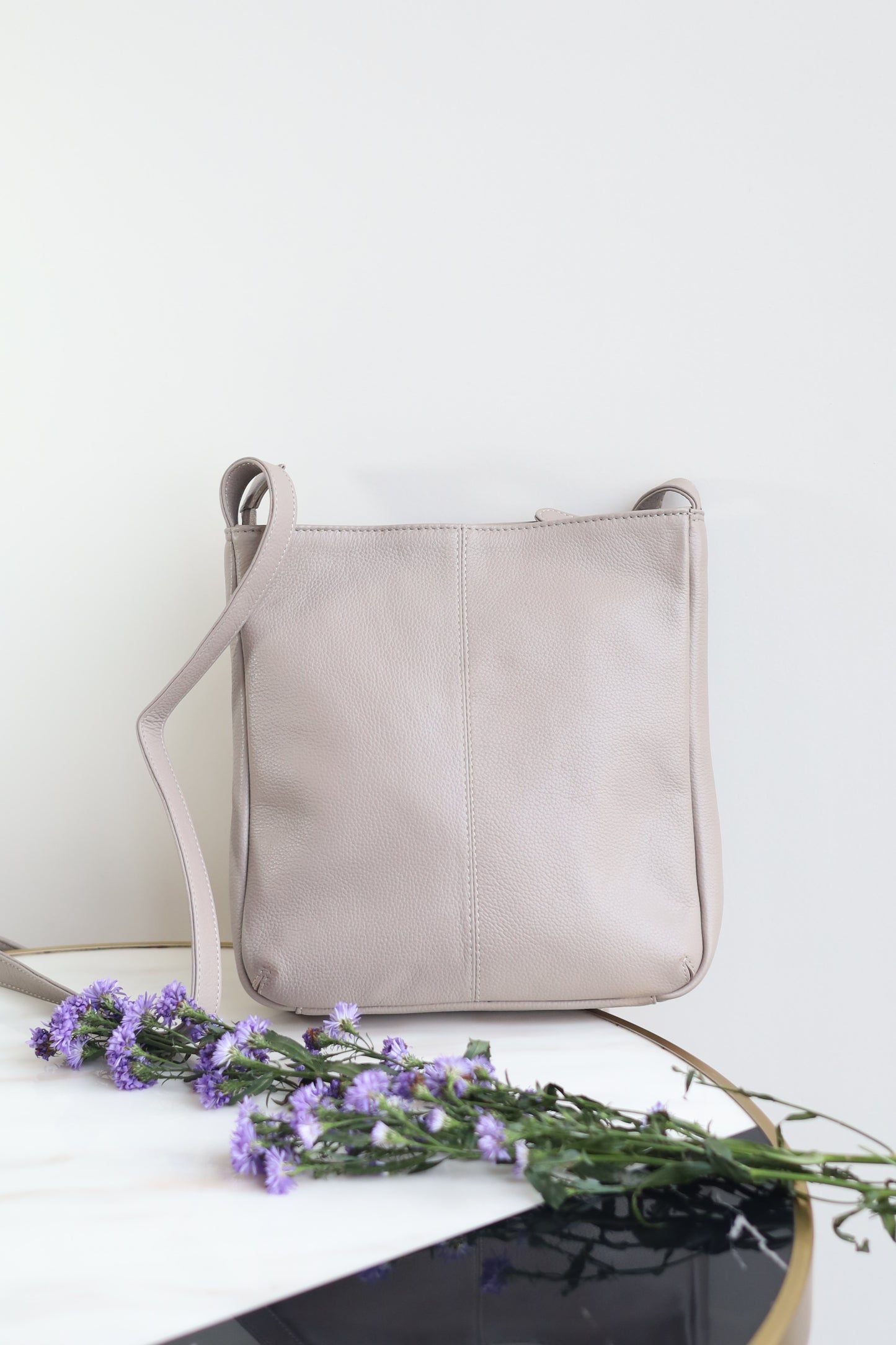 Effortless Essentials Off-white Cross body bag