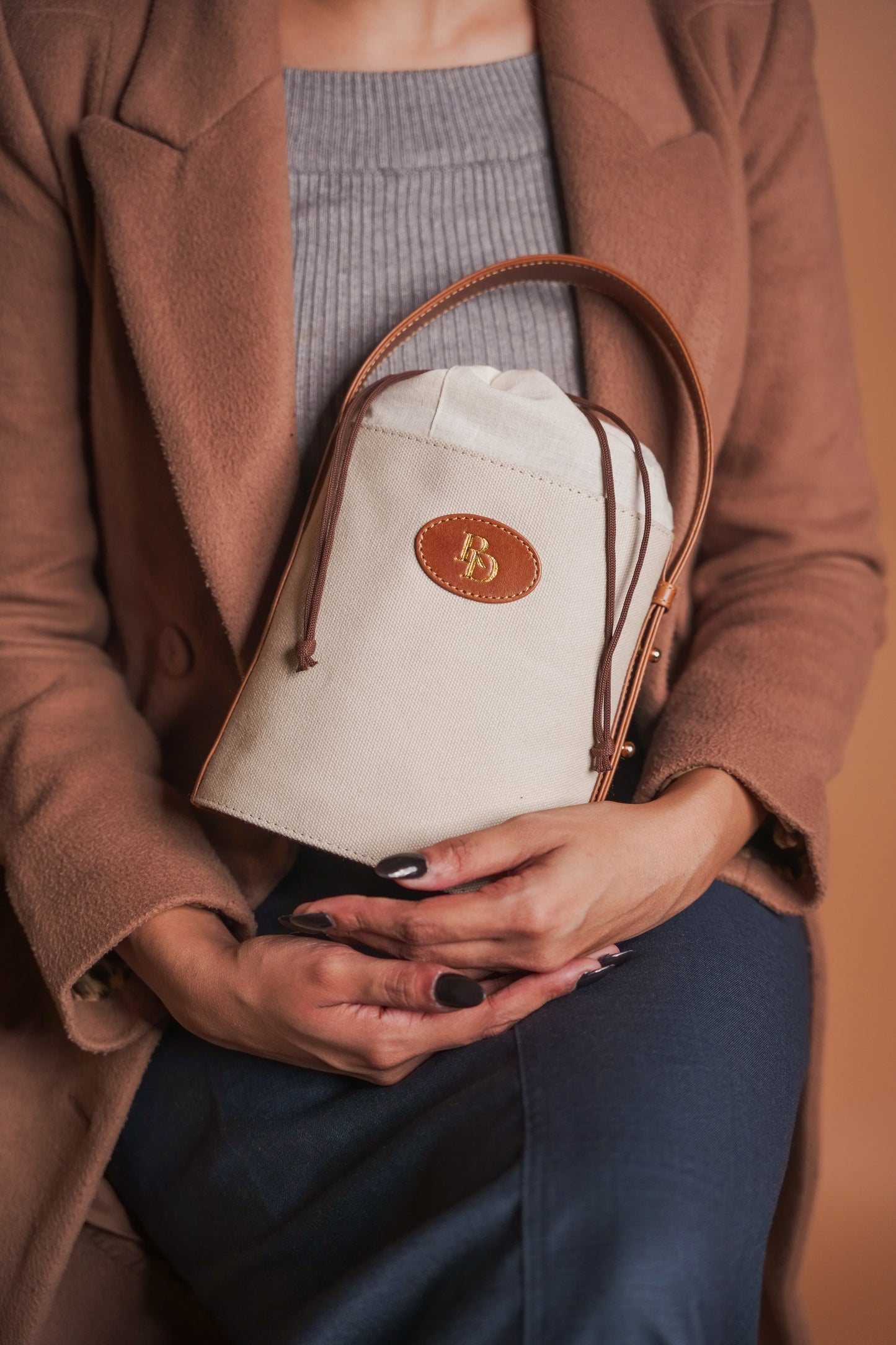 Helena - Bucket bag